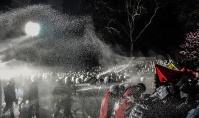 İstanbul'da 143 adrese baskın! 106 kişi gözaltına alındı