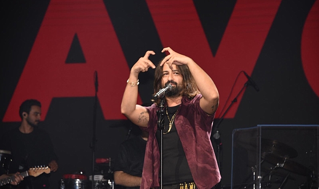 Kıbrıs’ta Koray Avcı rüzgarı esti